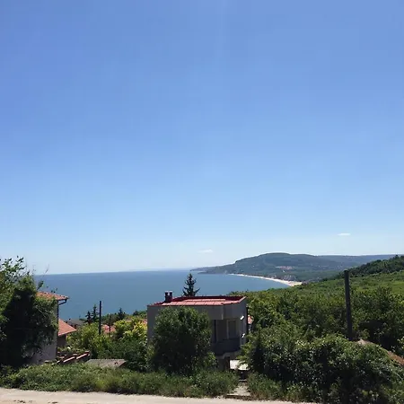 Taraleja בית הארחה בלצ'יק